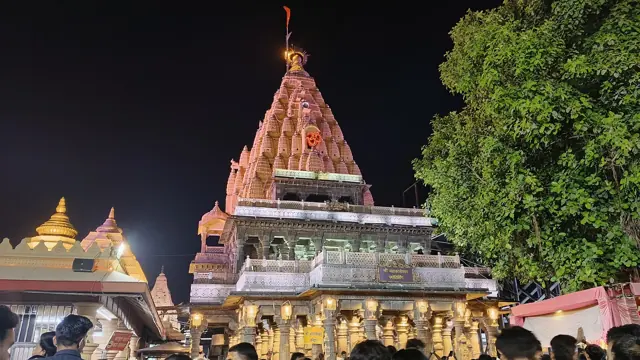 Mahakaleshwar Temple in Ujjain lit at night