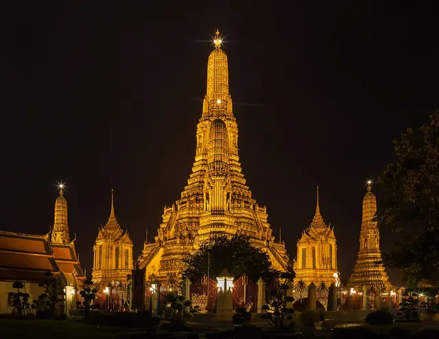 Wat Arun temple in Bangkok lit up at night